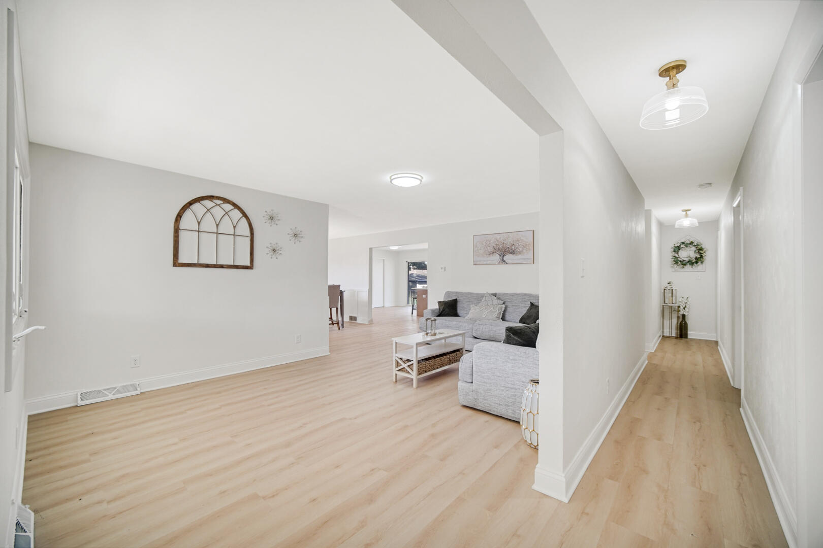 8304 Monroe Avenue Munster, IN 46321 - Photo 4 of 36 1620x1080