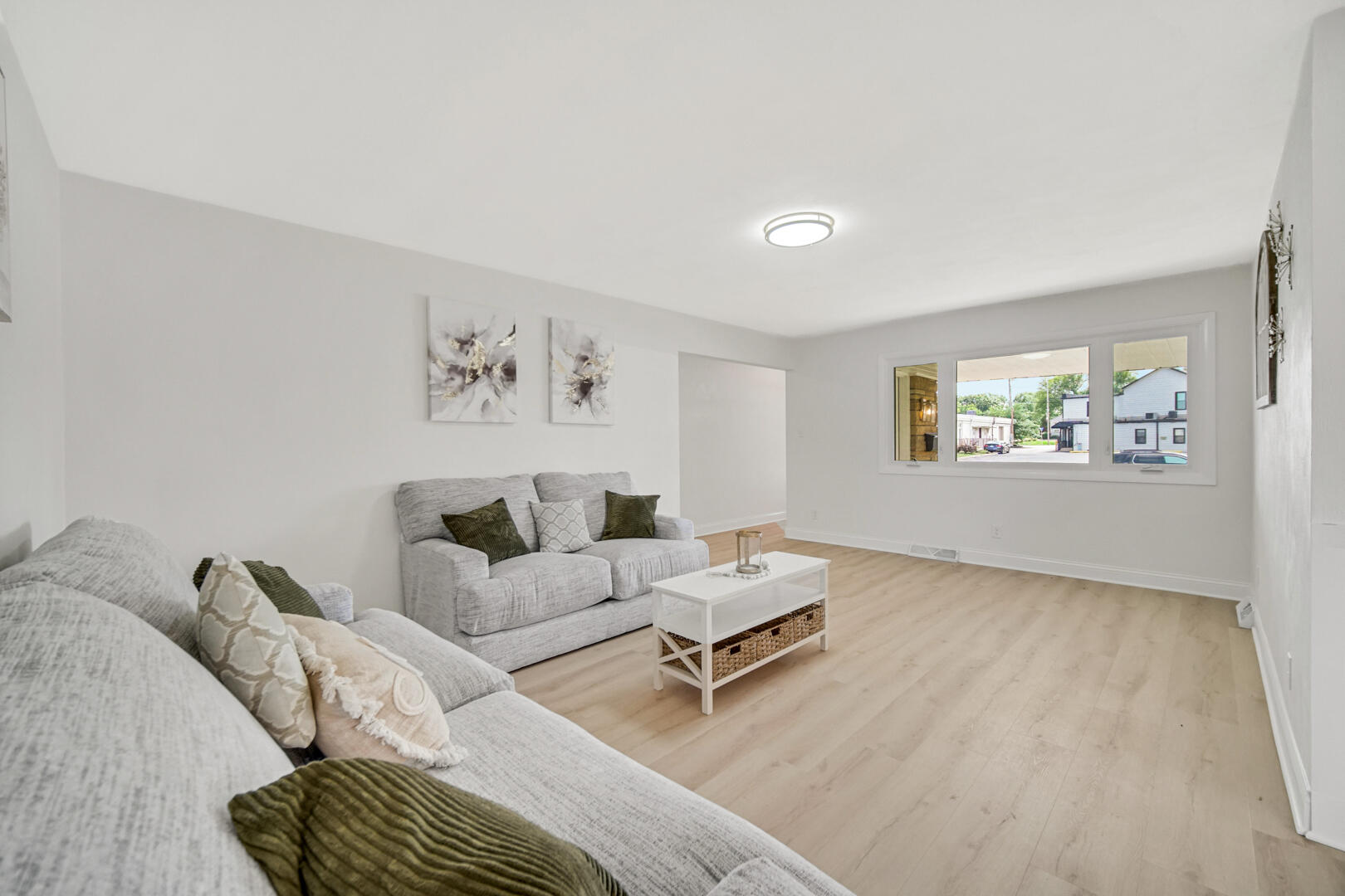 8304 Monroe Avenue Munster, IN 46321 - Photo 6 of 36 1620x1080