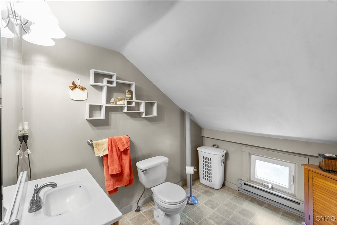 7410 Rice Road Throop, NY 13021 - Photo 26 of 45 2 fllor full bathroom