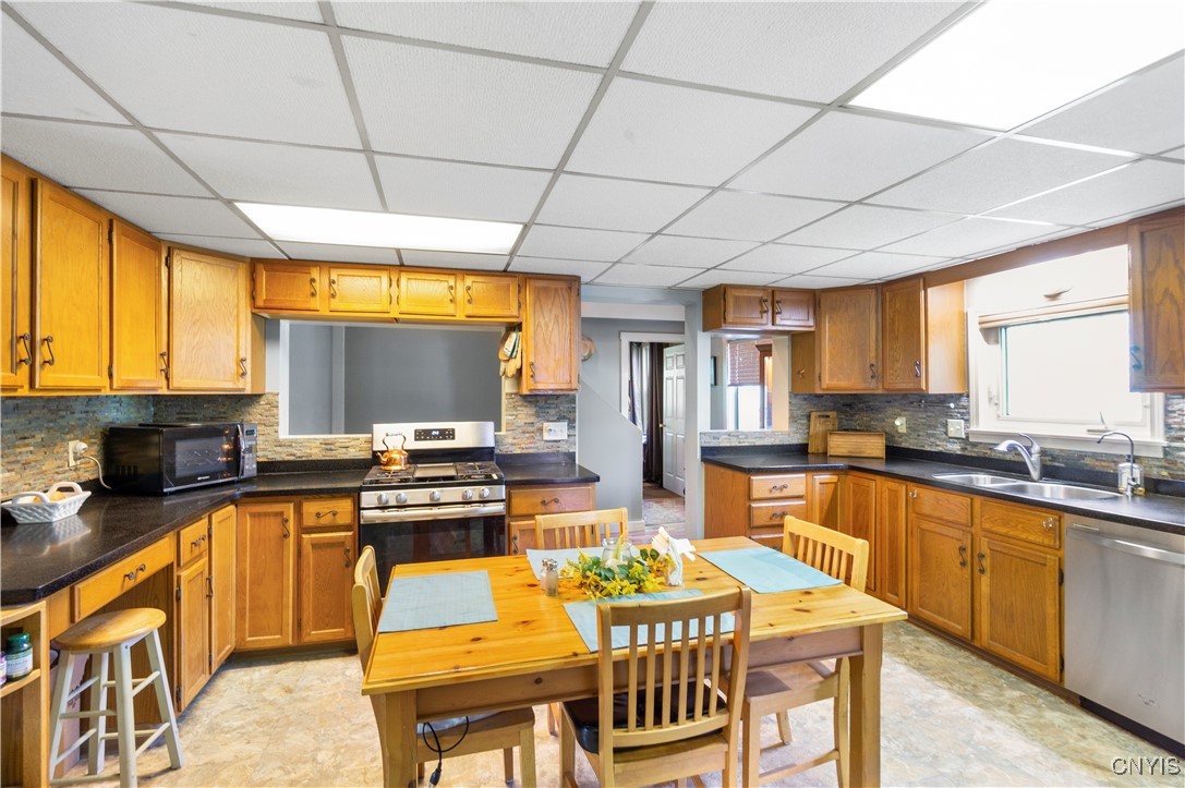 7410 Rice Road Throop, NY 13021 - Photo 7 of 45