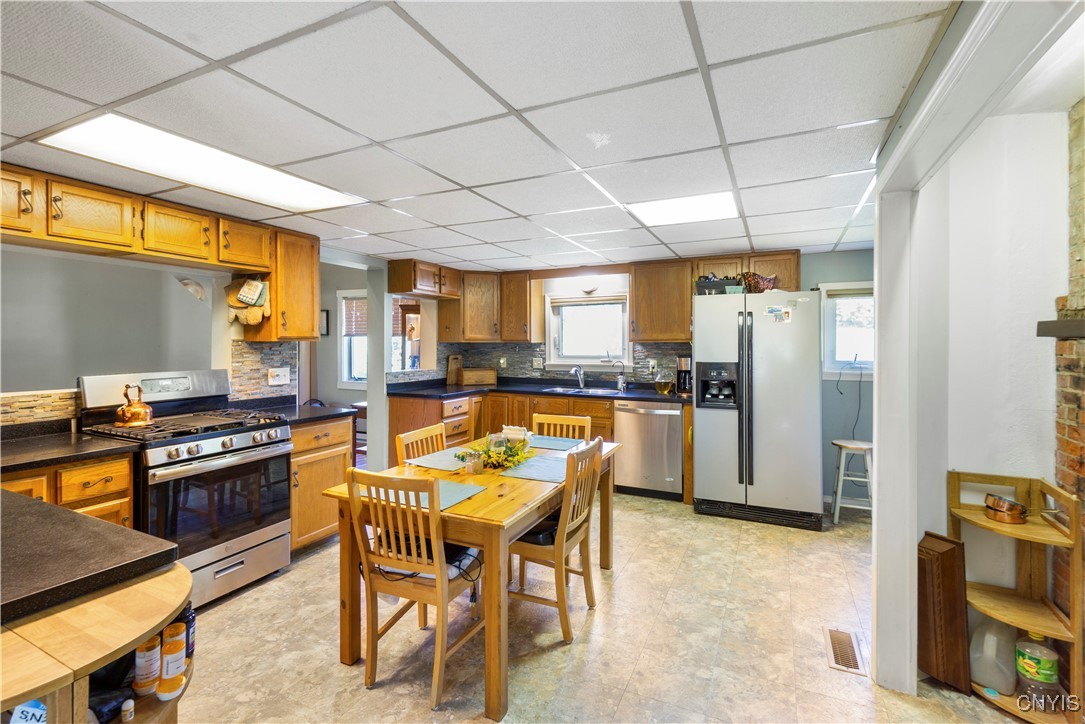 7410 Rice Road Throop, NY 13021 - Photo 8 of 45 Appliances stay