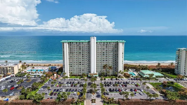 $450,000 | 9900 South Ocean Drive, Unit 1102, Jensen Beach, FL 34957