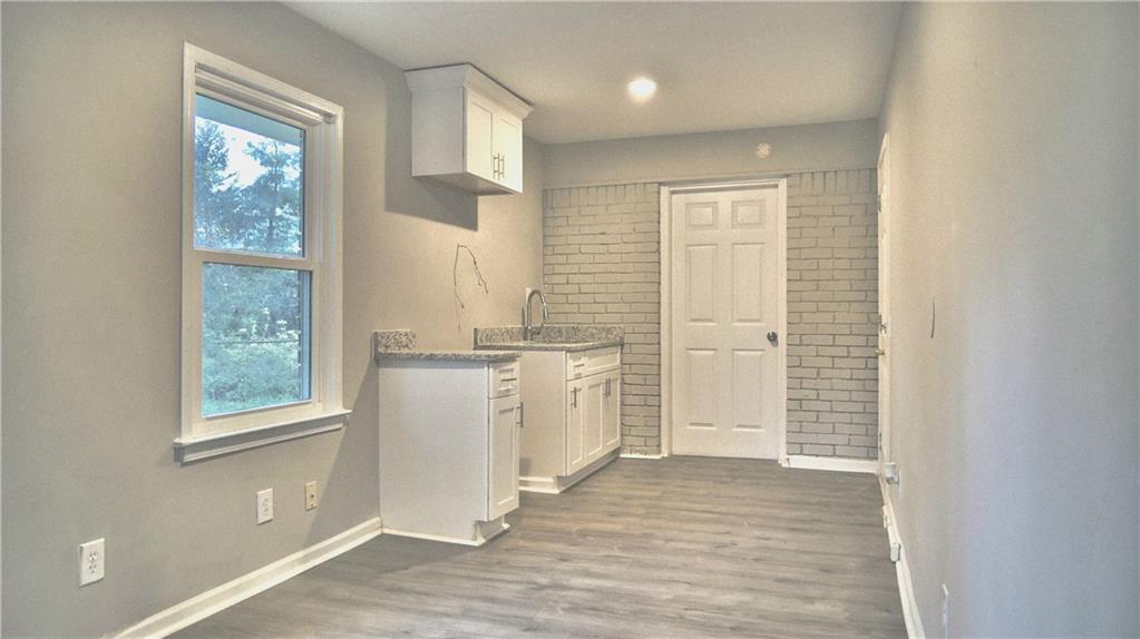 6078 Hillvale Road Lithonia, GA 30058 - Photo 3 of 7