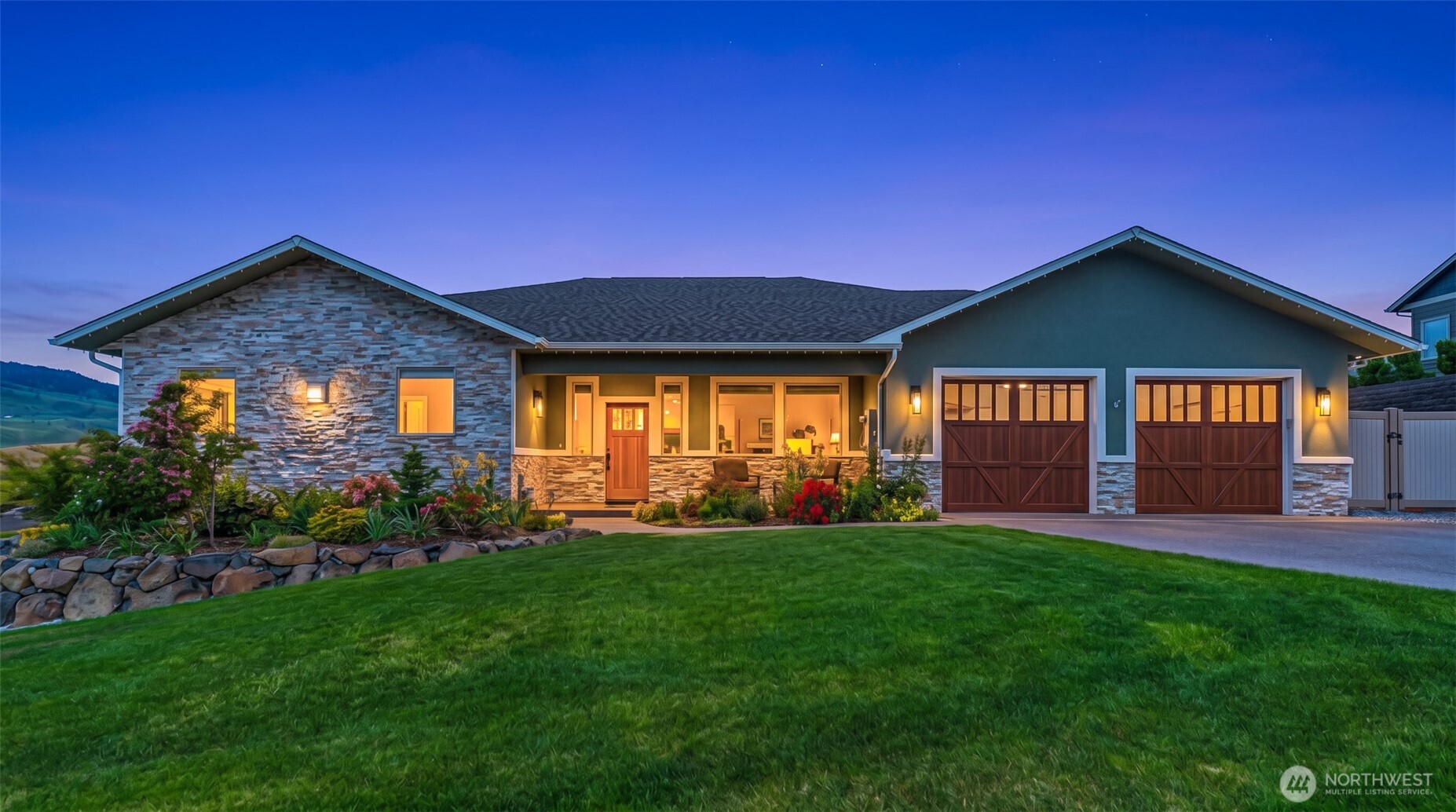 4015 Knowles Road Wenatchee, WA 98801 - Photo 2 of 40