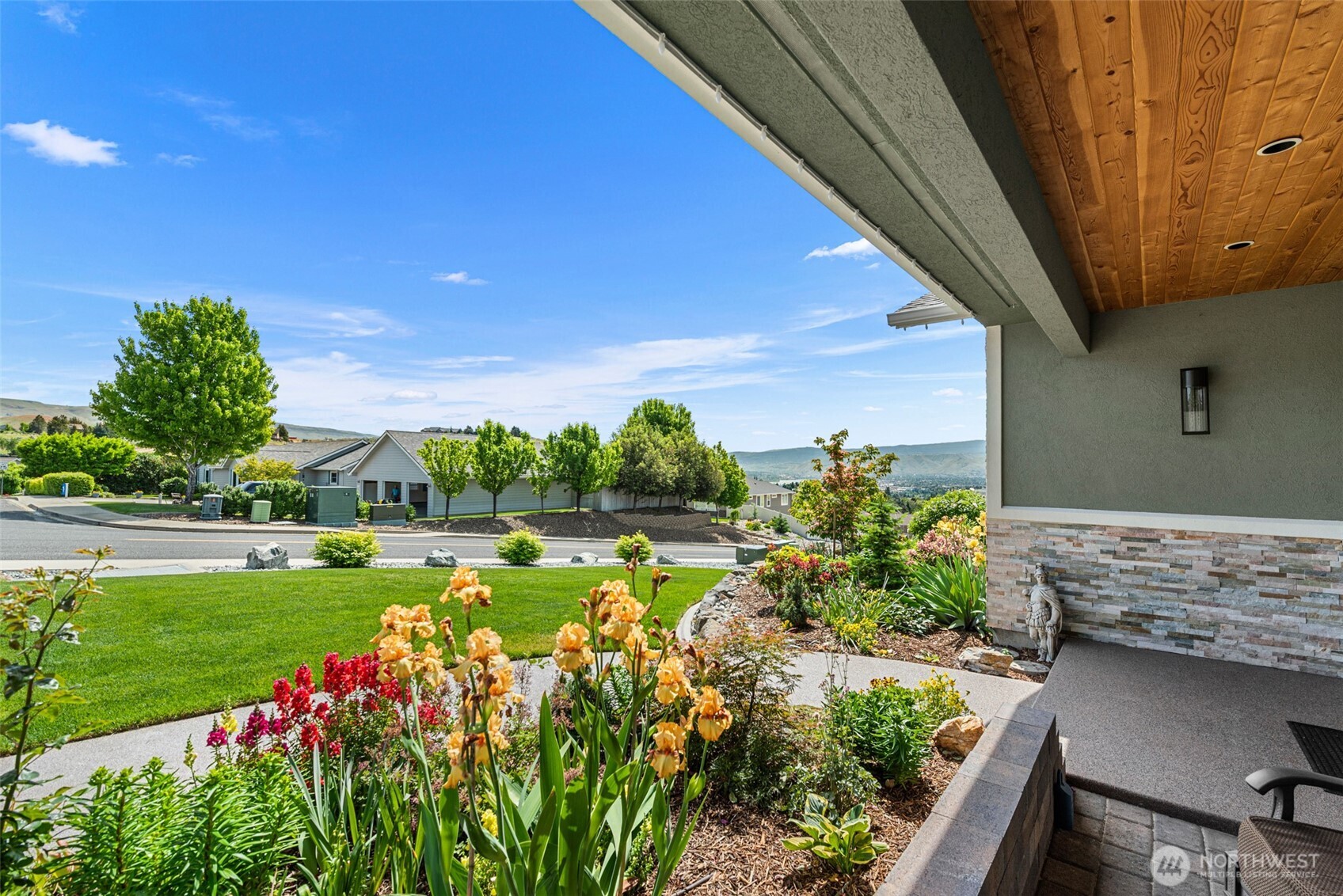 4015 Knowles Road Wenatchee, WA 98801 - Photo 5 of 40