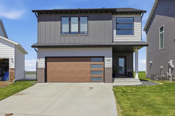 $380,000 | 1186 Albert Court West, West Fargo, ND 58078