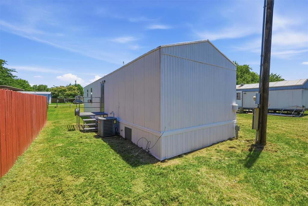 902 Flamingo Road Granbury, TX 76049 - Photo 25 of 27