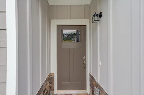 $305,900 | 6370 Pine Ridge Point, Lula, GA 30554