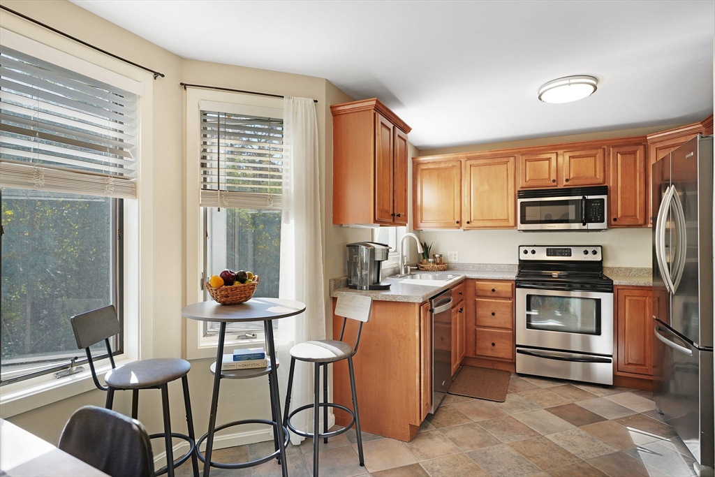 700 Shore Drive, Unit 204 Fall River, MA 02721 - Photo 12 of 34 Gallery Image 12
