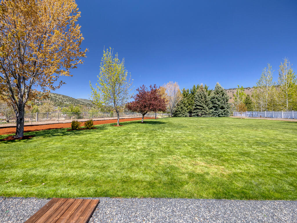 9015 Arant Road Klamath Falls, OR 97603 - Photo 39 of 41 Arant-40