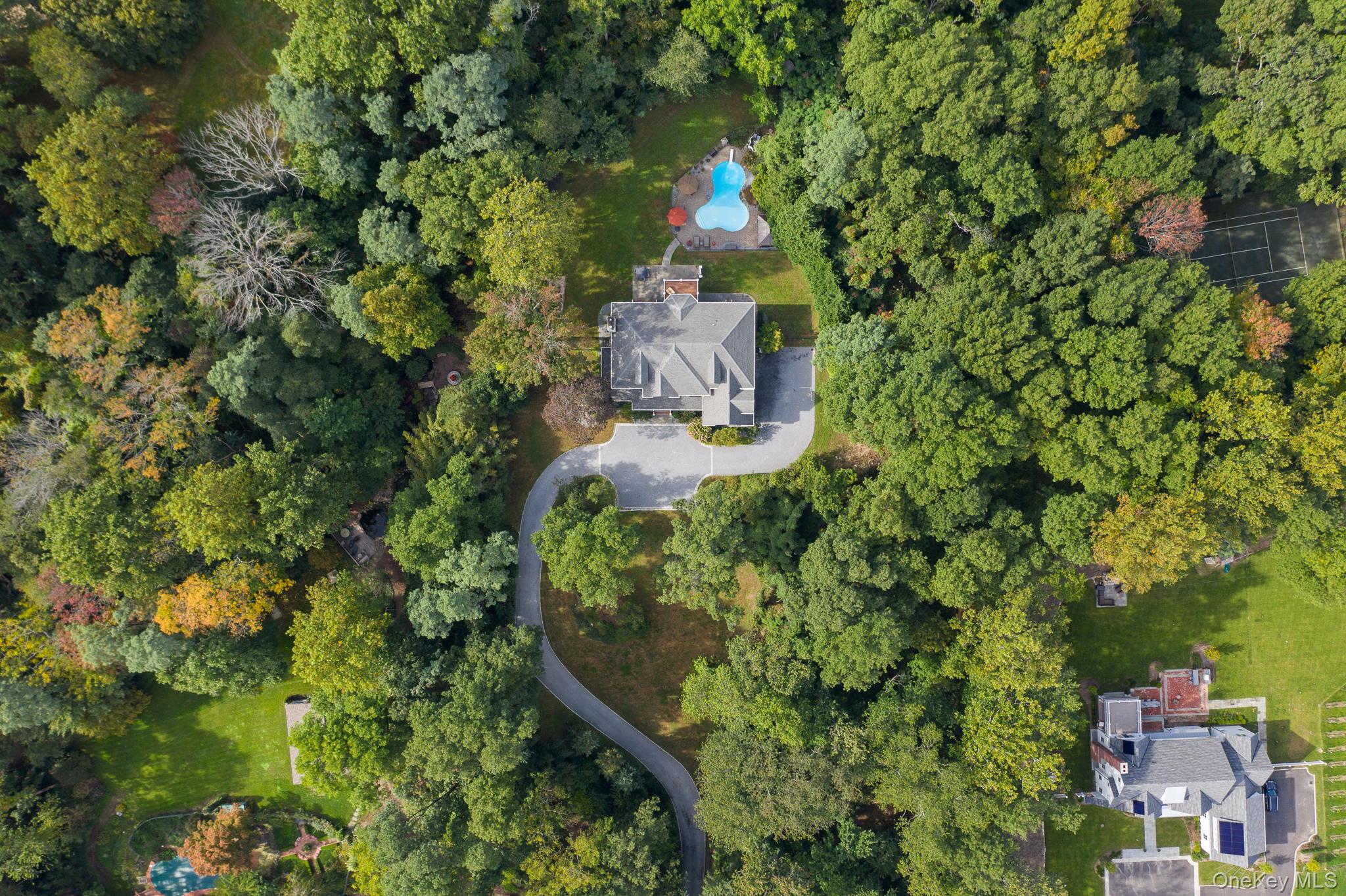 280 Southdown Road Lloyd Harbor, NY 11743 - Photo 31 of 39 a picture of trees