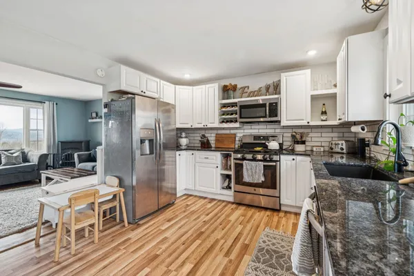 $399,000 | 1571 Dairy Hill Road, Royalton, VT 05068