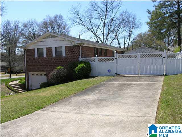 548 Edgeknoll Drive Birmingham, AL 35209 - Photo 3 of 17