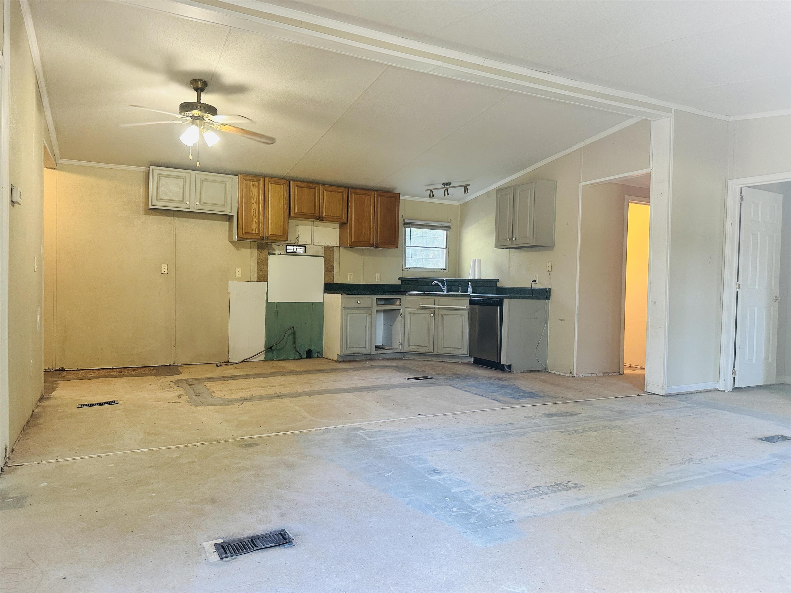 1727 Mineral Springs Road Conway, SC 29527 - Photo 10 of 24