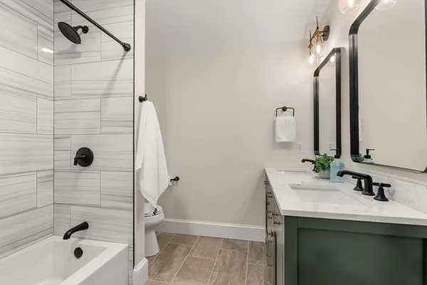 $1,077,000 | 13 Beech Hill Road, Granville, MA 01034