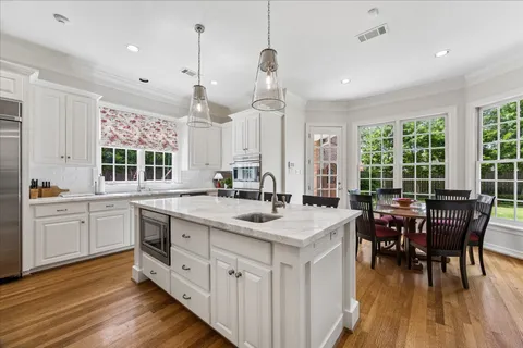 $3,195,000 | 5452 Sugar Hill Drive, Houston, TX 77056