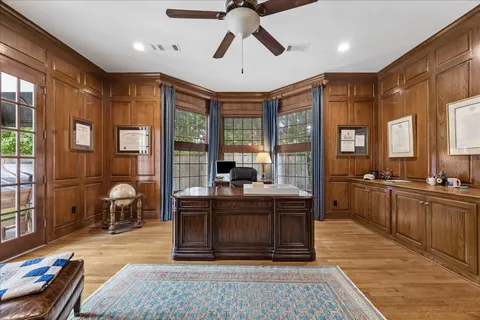 $3,195,000 | 5452 Sugar Hill Drive, Houston, TX 77056