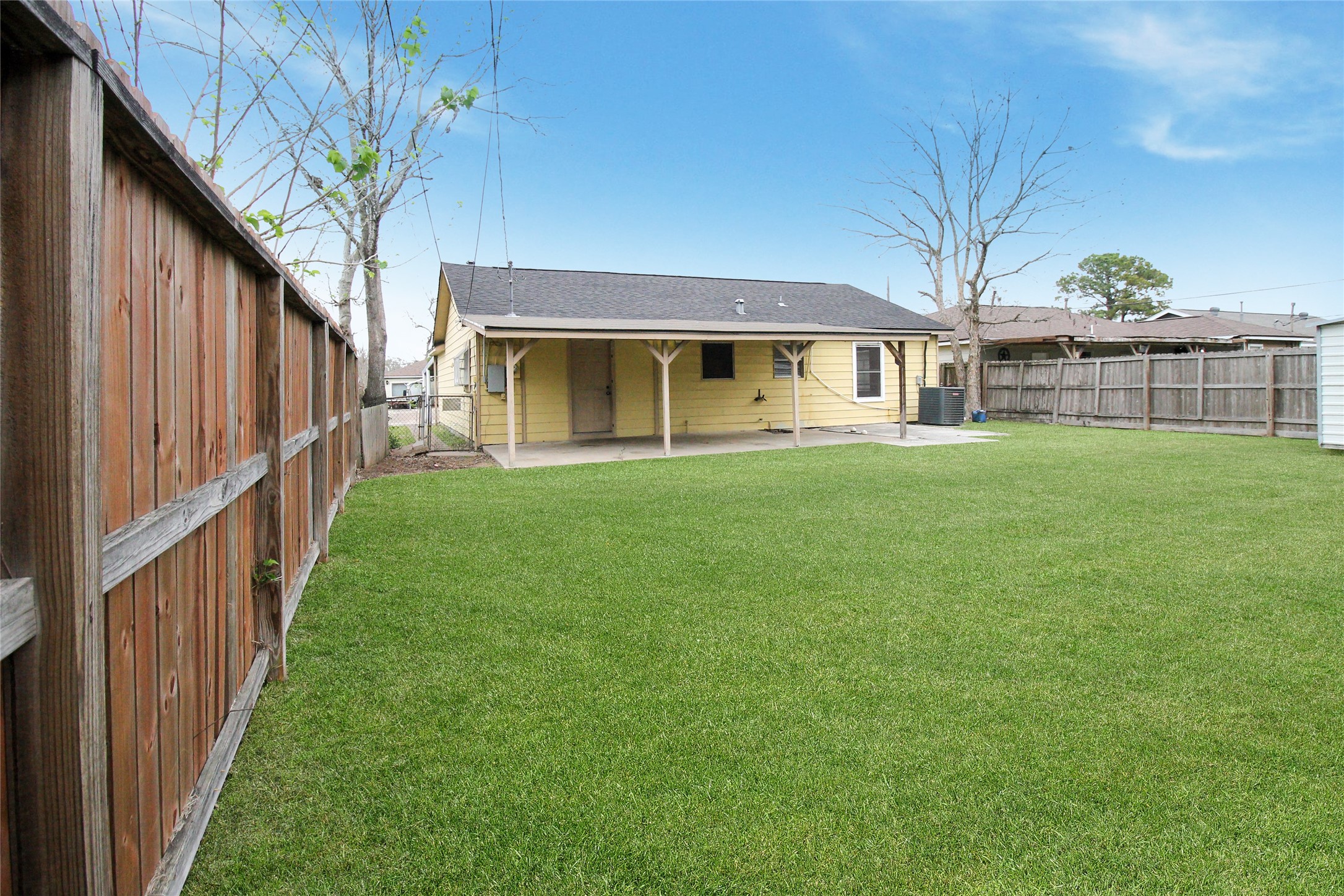 3218 Suiter Way Pasadena, TX 77503 - Photo 18 of 20 Fully fenced Backyard