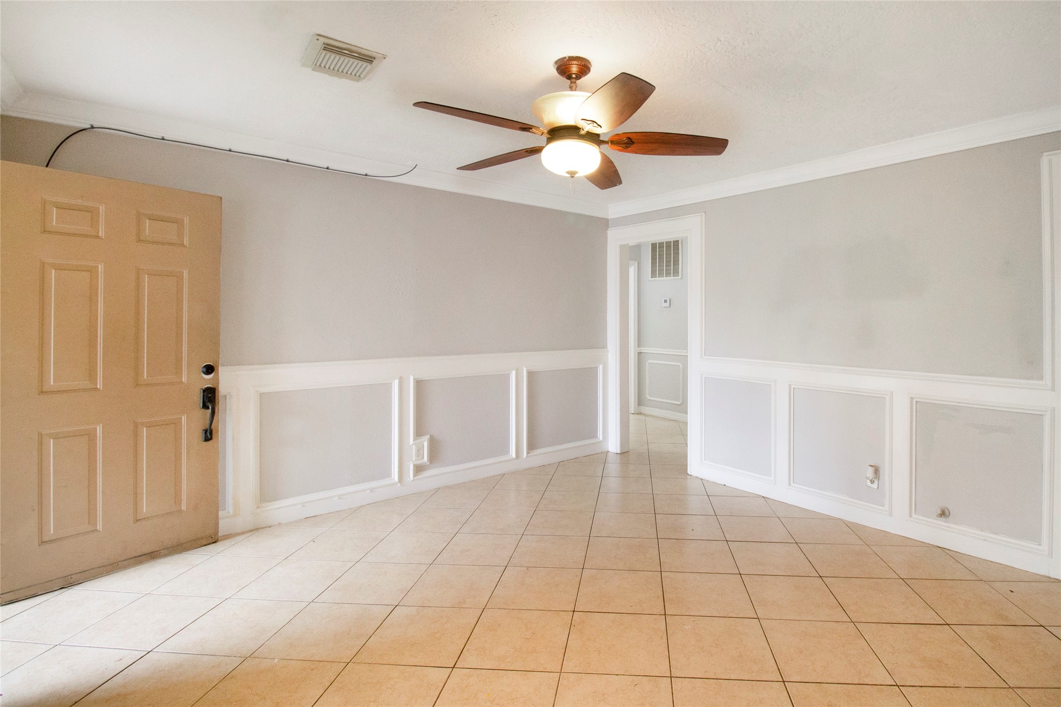 3218 Suiter Way Pasadena, TX 77503 - Photo 4 of 20 Living room