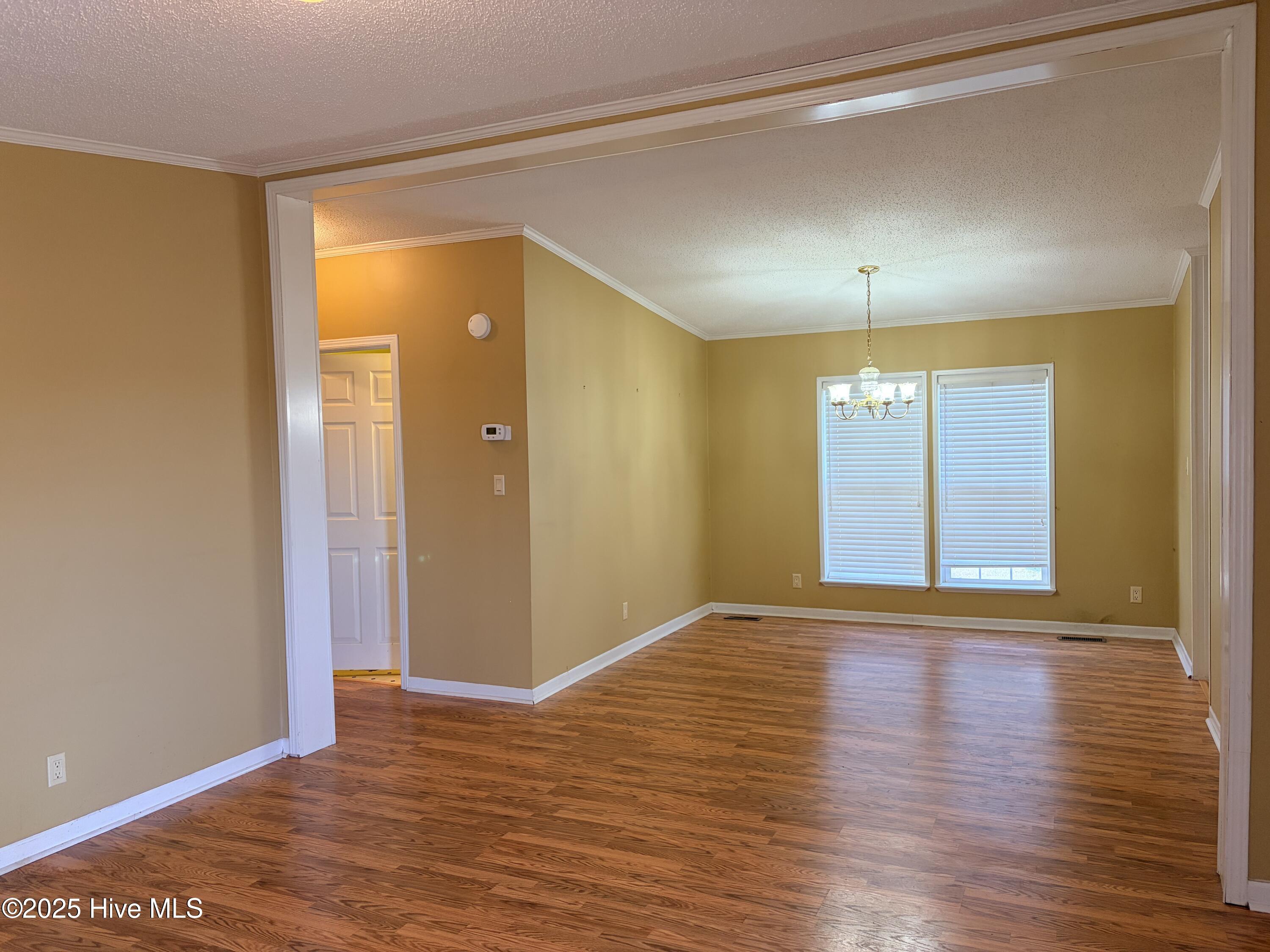 467 Whitehead Road Enfield, NC 27823 - Photo 3 of 20 467Whiteheaddiningrm