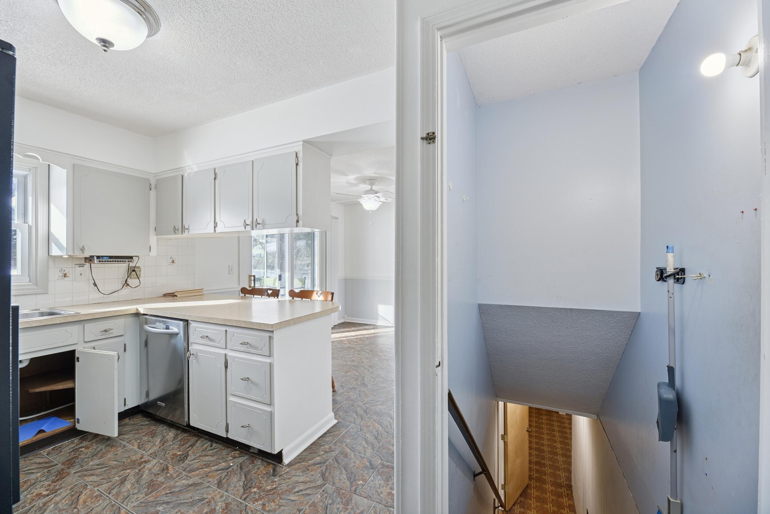 5810 Ridge Road Stevensville, MI 49127 - Photo 11 of 29 Kitchen View B