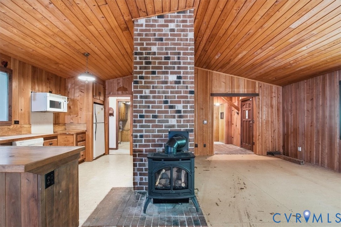 7581 Granny Valley Road Gloucester, VA 23061 - Photo 8 of 69