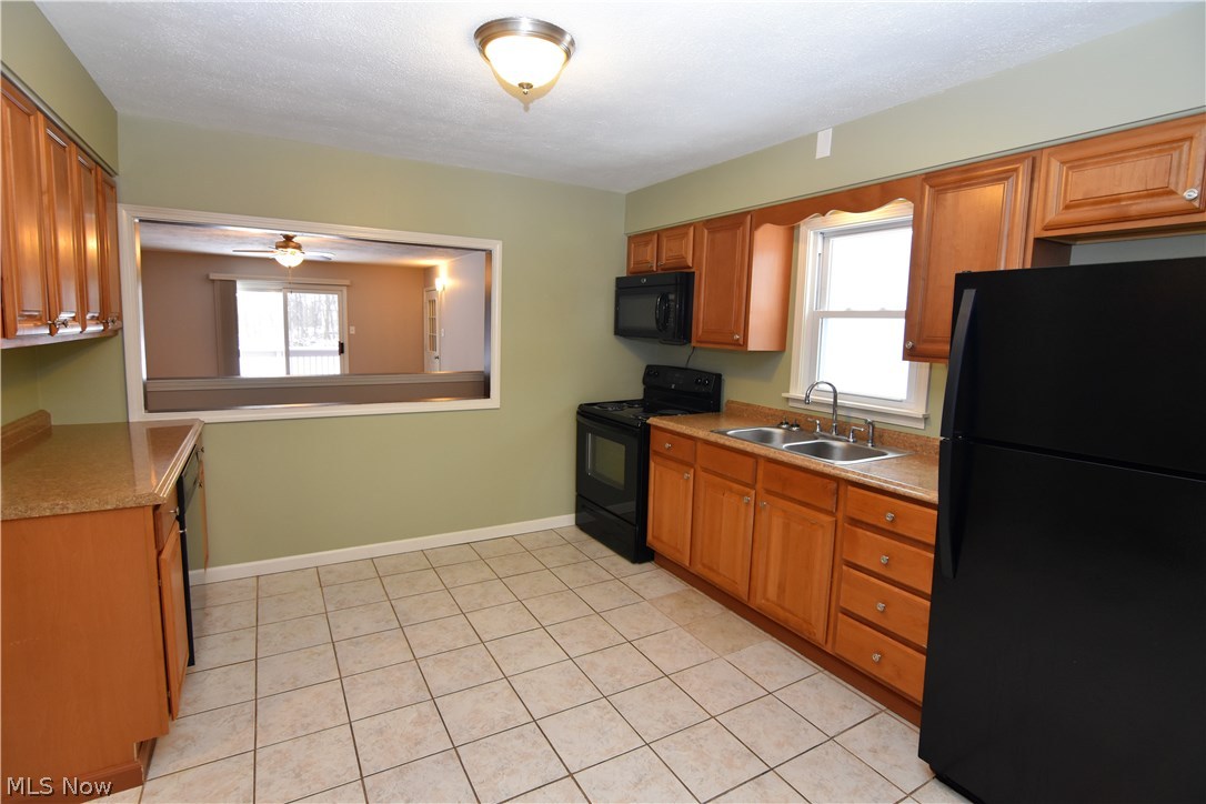 4521 Viall Road Youngstown, OH 44515 - Photo 13 of 30 Gallery Image 13