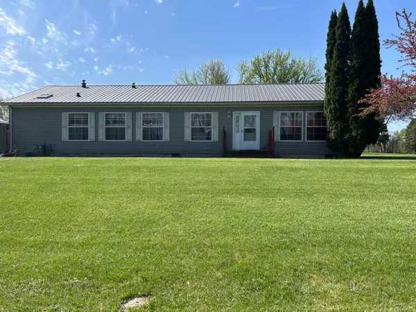 $429,900 | 33291 Maryann Drive, Colon, MI 49040