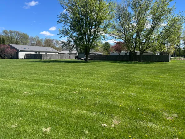 $429,900 | 33291 Maryann Drive, Colon, MI 49040