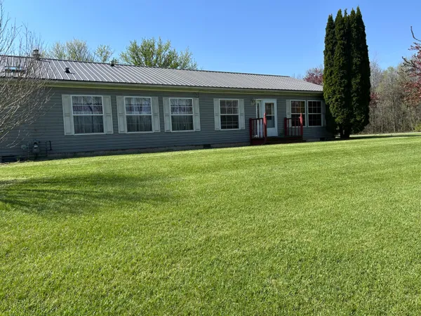 $429,900 | 33291 Maryann Drive, Colon, MI 49040