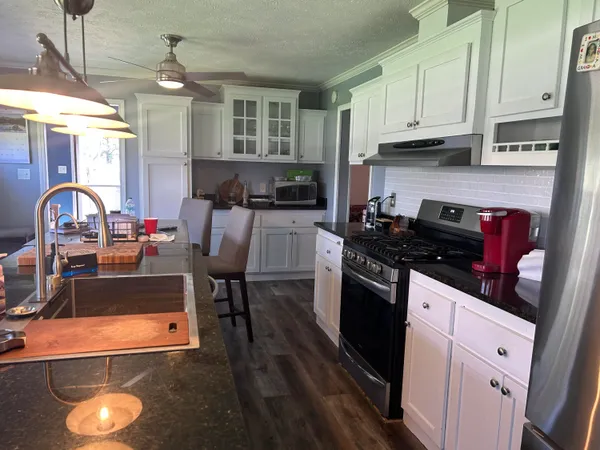 $429,900 | 33291 Maryann Drive, Colon, MI 49040
