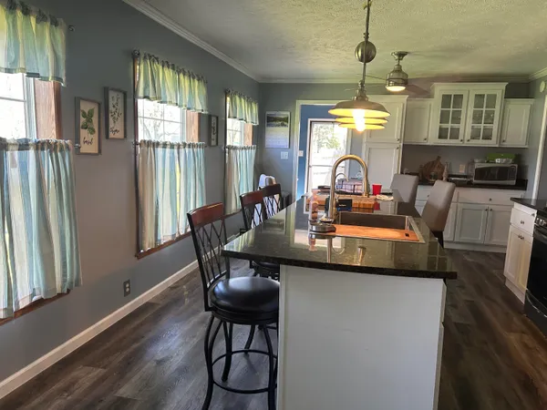 $429,900 | 33291 Maryann Drive, Colon, MI 49040