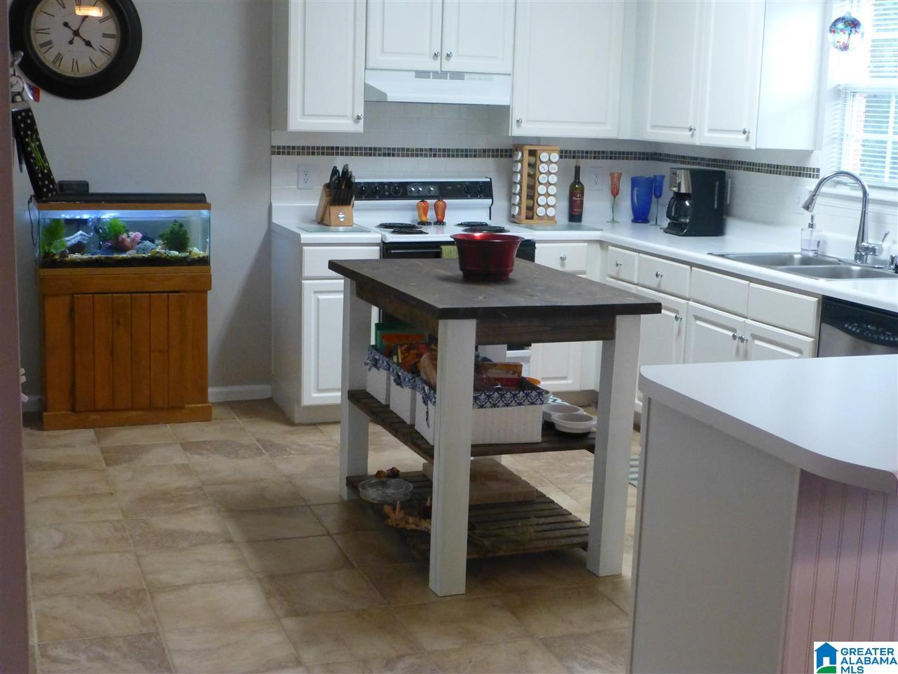 116 Canyon Trail Pelham, AL 35124 - Photo 18 of 44