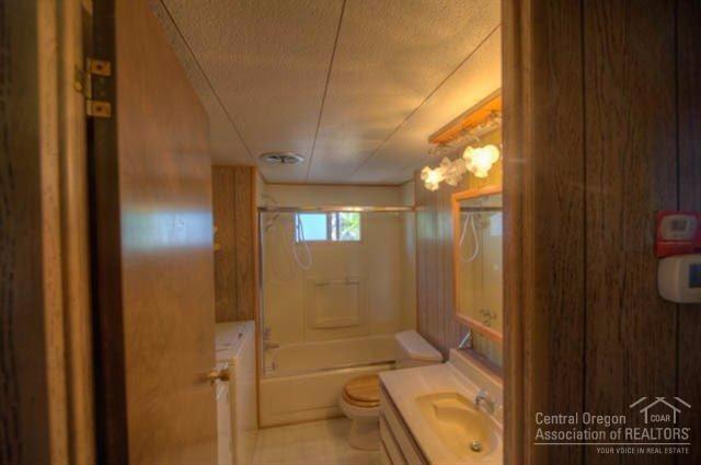 64940 Hunnell Road Bend, OR 97703 - Photo 13 of 21 Additional Photo