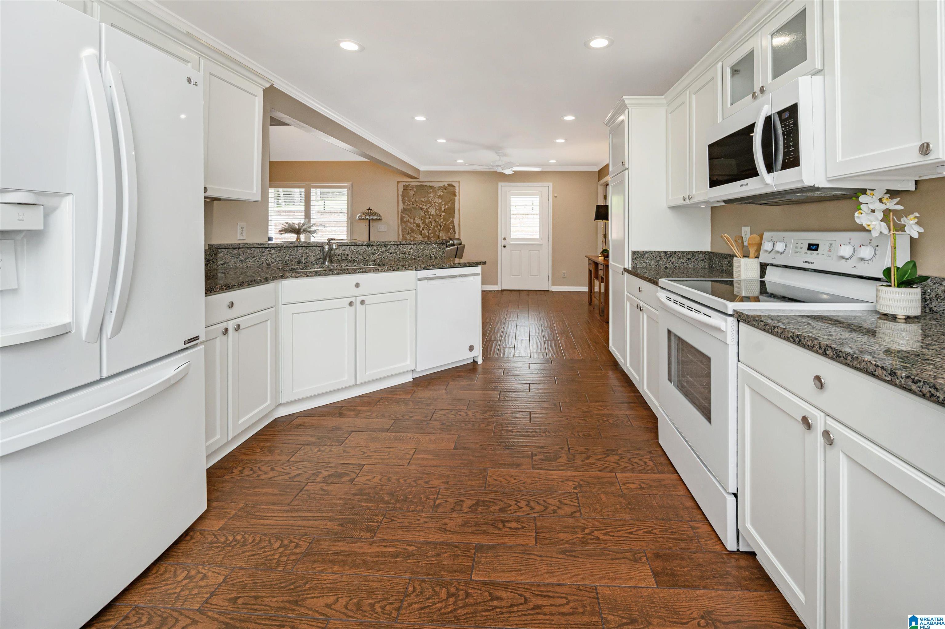 510 Owen Road Leeds, AL 35094 - Photo 15 of 61