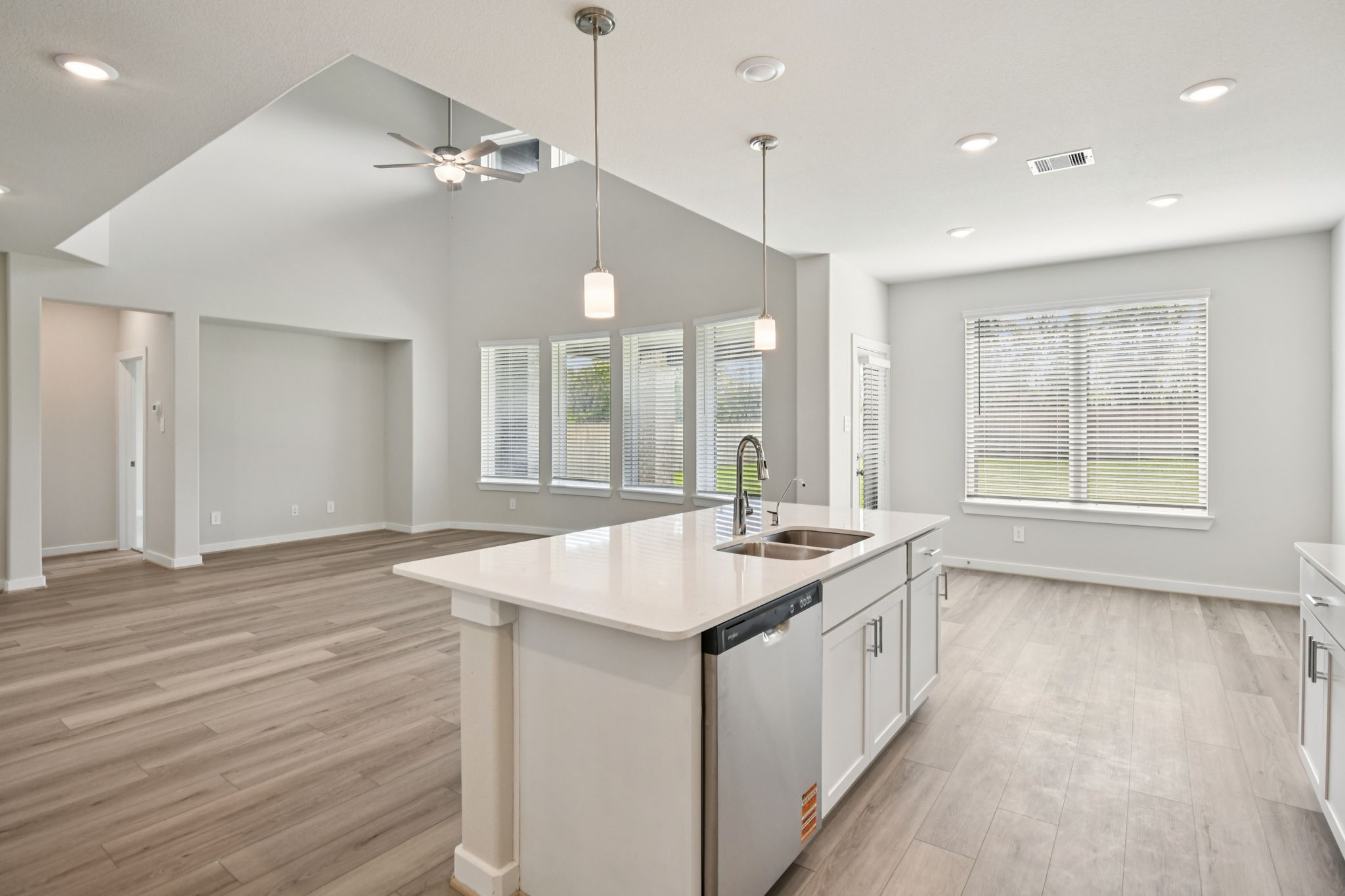 2710 Chancellor Court Rosenberg, TX 77471 - Photo 19 of 40 Photo is not of the actual home, but is an inspirational photo of builder’s model home and may depict options, furnishings, and/or decorator features that are not included