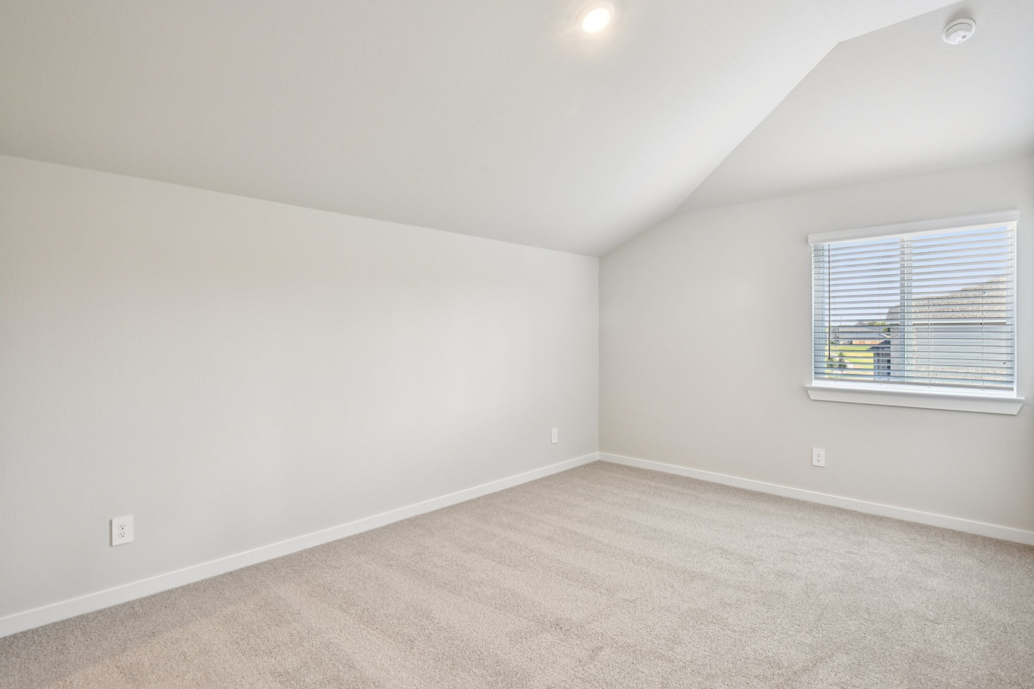 2710 Chancellor Court Rosenberg, TX 77471 - Photo 27 of 49 Photo is not of the actual home, but is an inspirational photo of builder’s model home and may depict options, furnishings, and/or decorator features that are not included