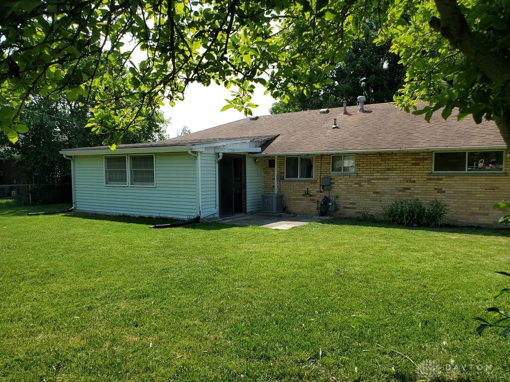 3752 Endover Road Dayton, OH 45439 - Photo 5 of 19 Gallery Image 5