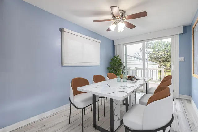 $550,000 | 516 North Emroy Avenue, Elmhurst, IL 60126