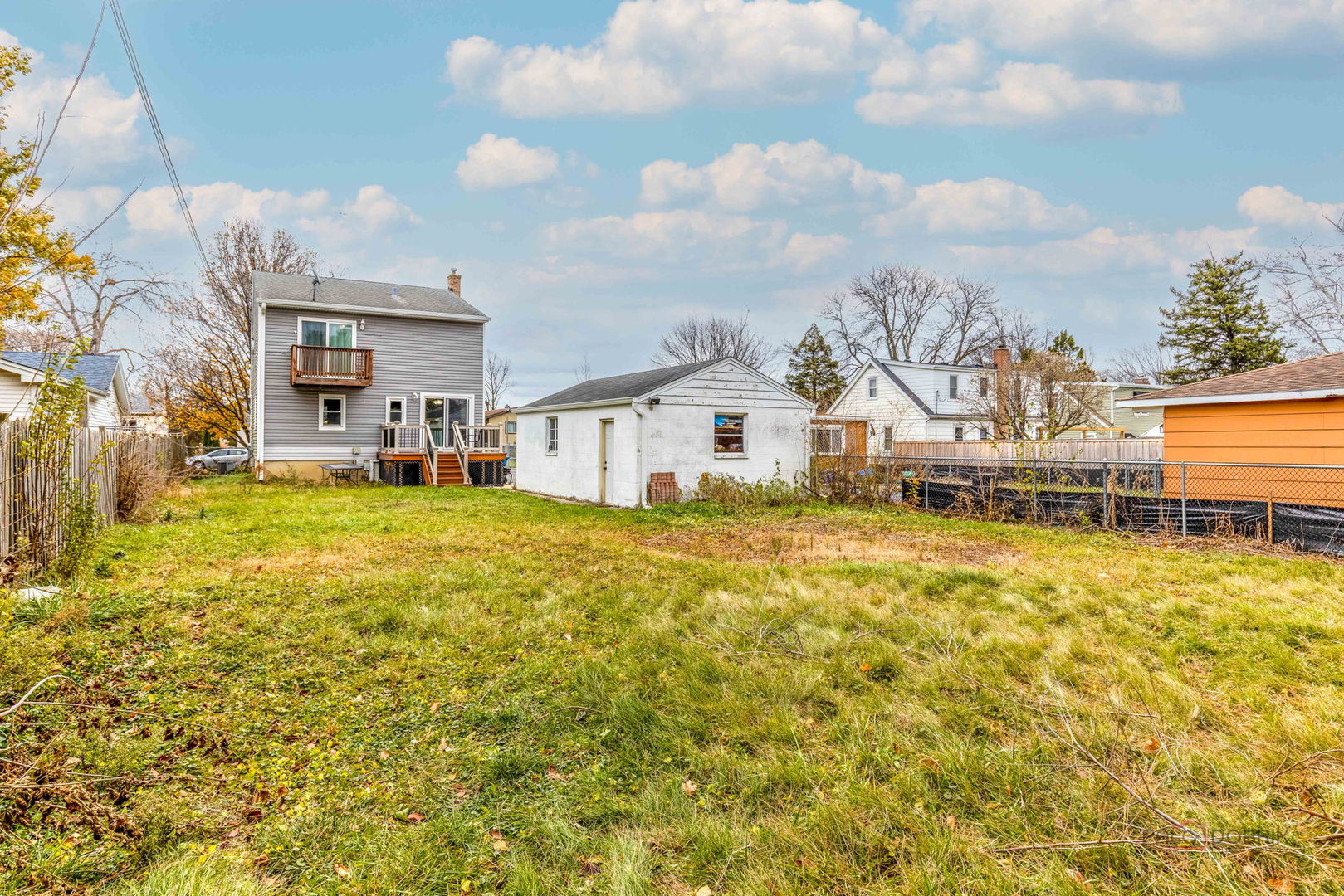 516 North Emroy Avenue Elmhurst, IL 60126 - Photo 28 of 35 a view of a white house with a large pool