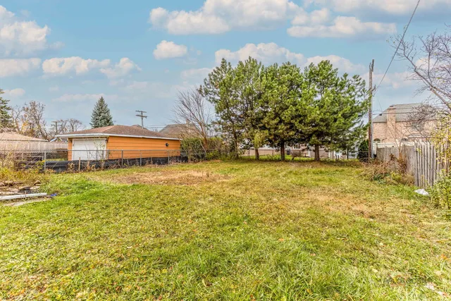 $550,000 | 516 North Emroy Avenue, Elmhurst, IL 60126