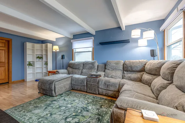 $550,000 | 516 North Emroy Avenue, Elmhurst, IL 60126