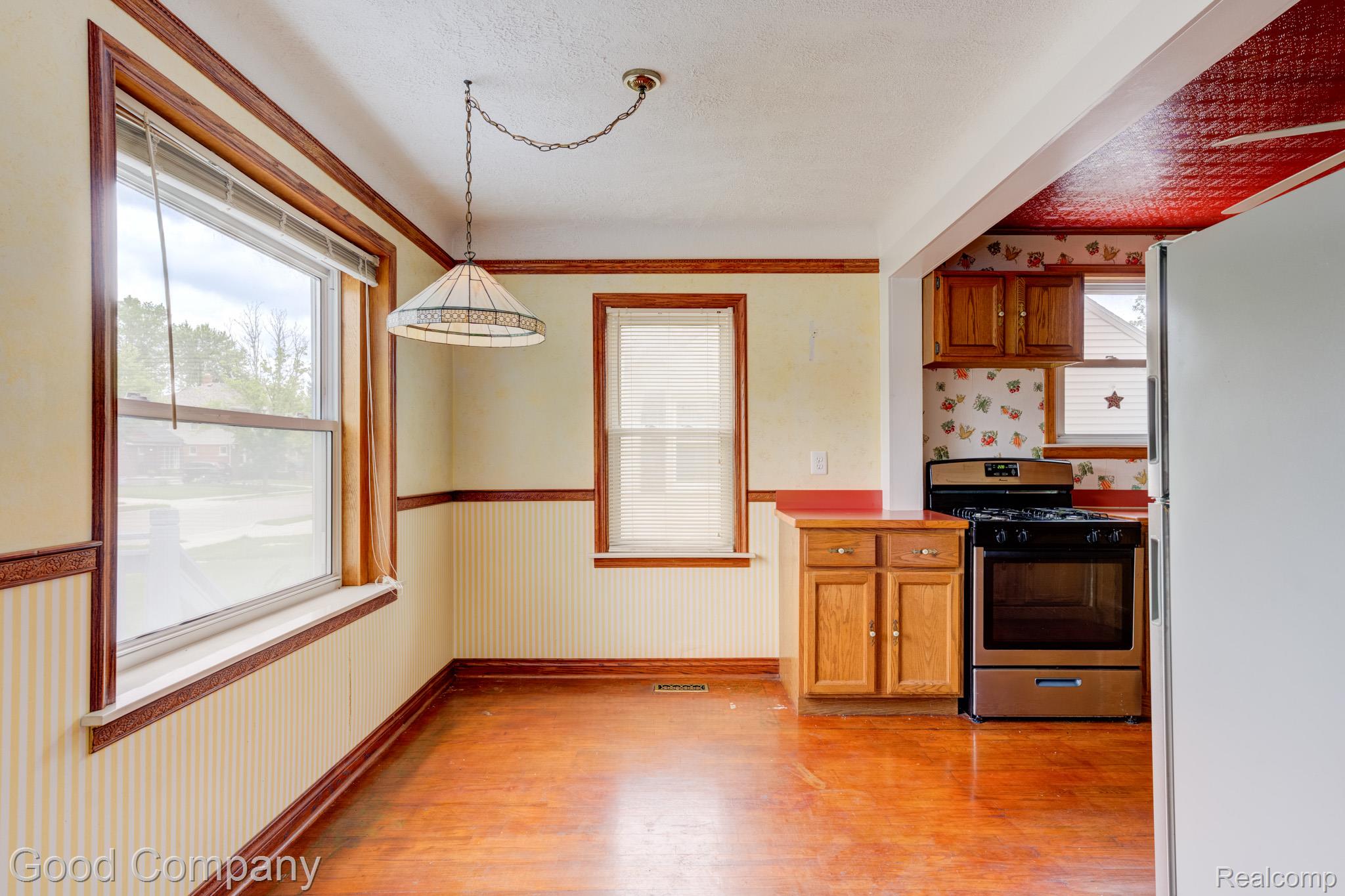 1355 Harvard Road Berkley, MI 48072 - Photo 9 of 42 1355 Harvard Ave.-09.jpg