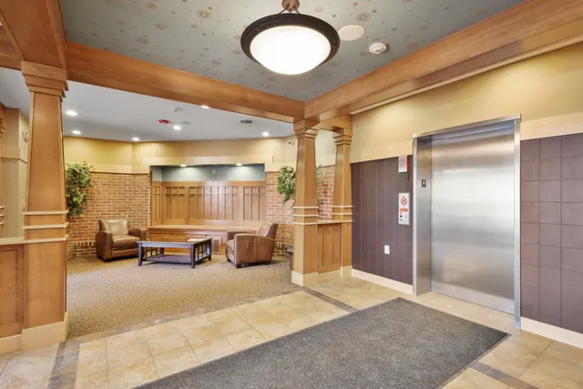 $307,000 | 625 East Mifflin Street, Unit 213, Madison, WI 53703