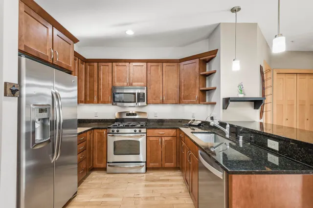 $307,000 | 625 East Mifflin Street, Unit 213, Madison, WI 53703