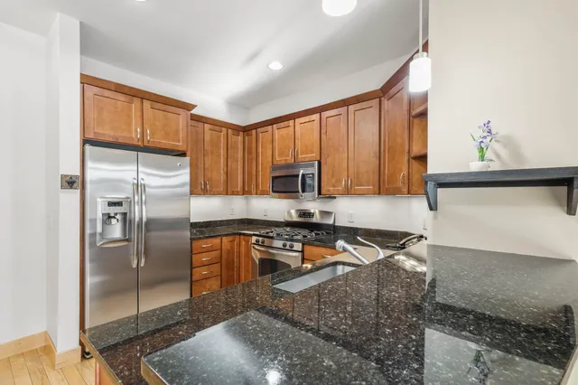 $307,000 | 625 East Mifflin Street, Unit 213, Madison, WI 53703