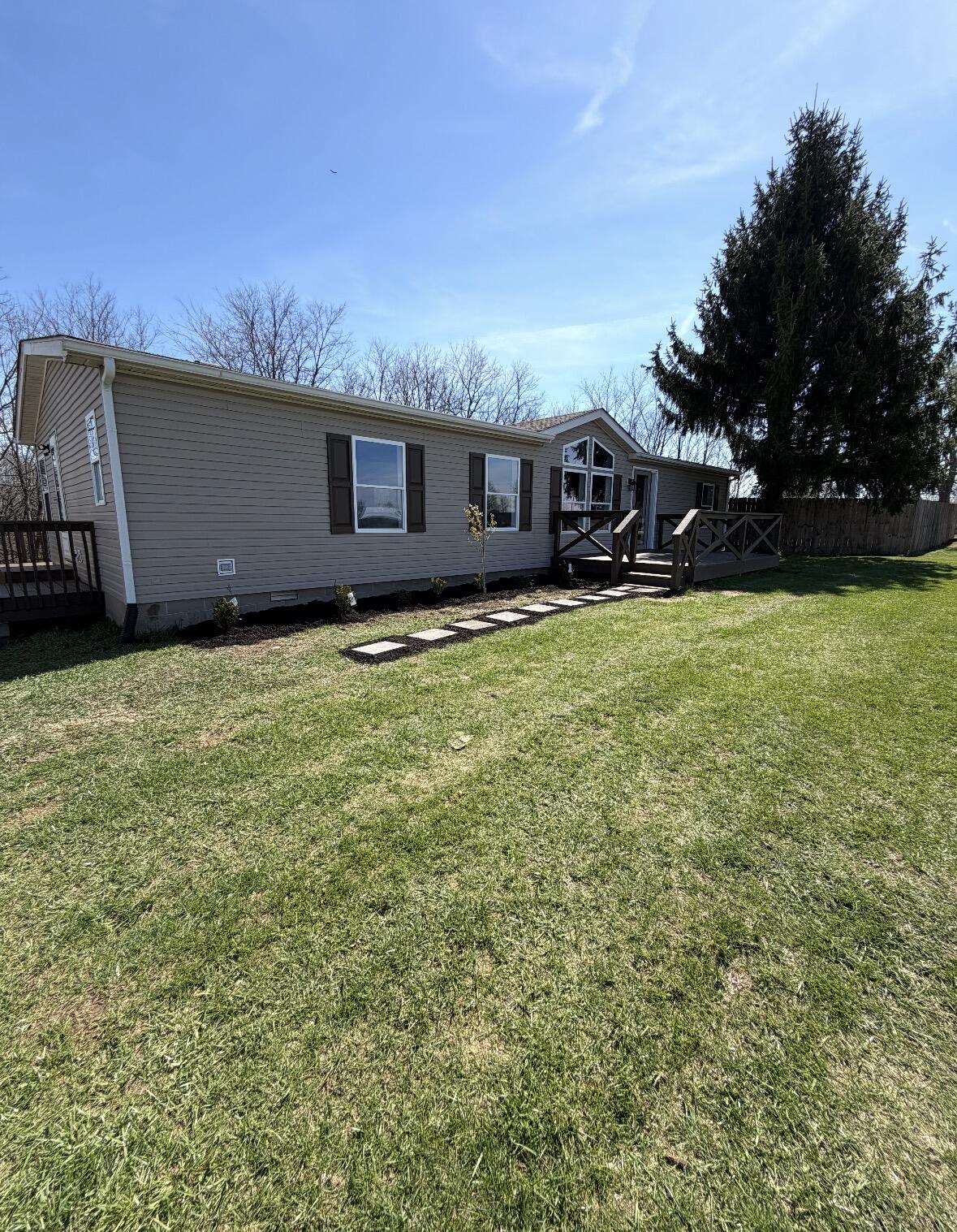 2463 Kings Ridge Road Carrollton, KY 41008 - Photo 4 of 41 IMG_3884