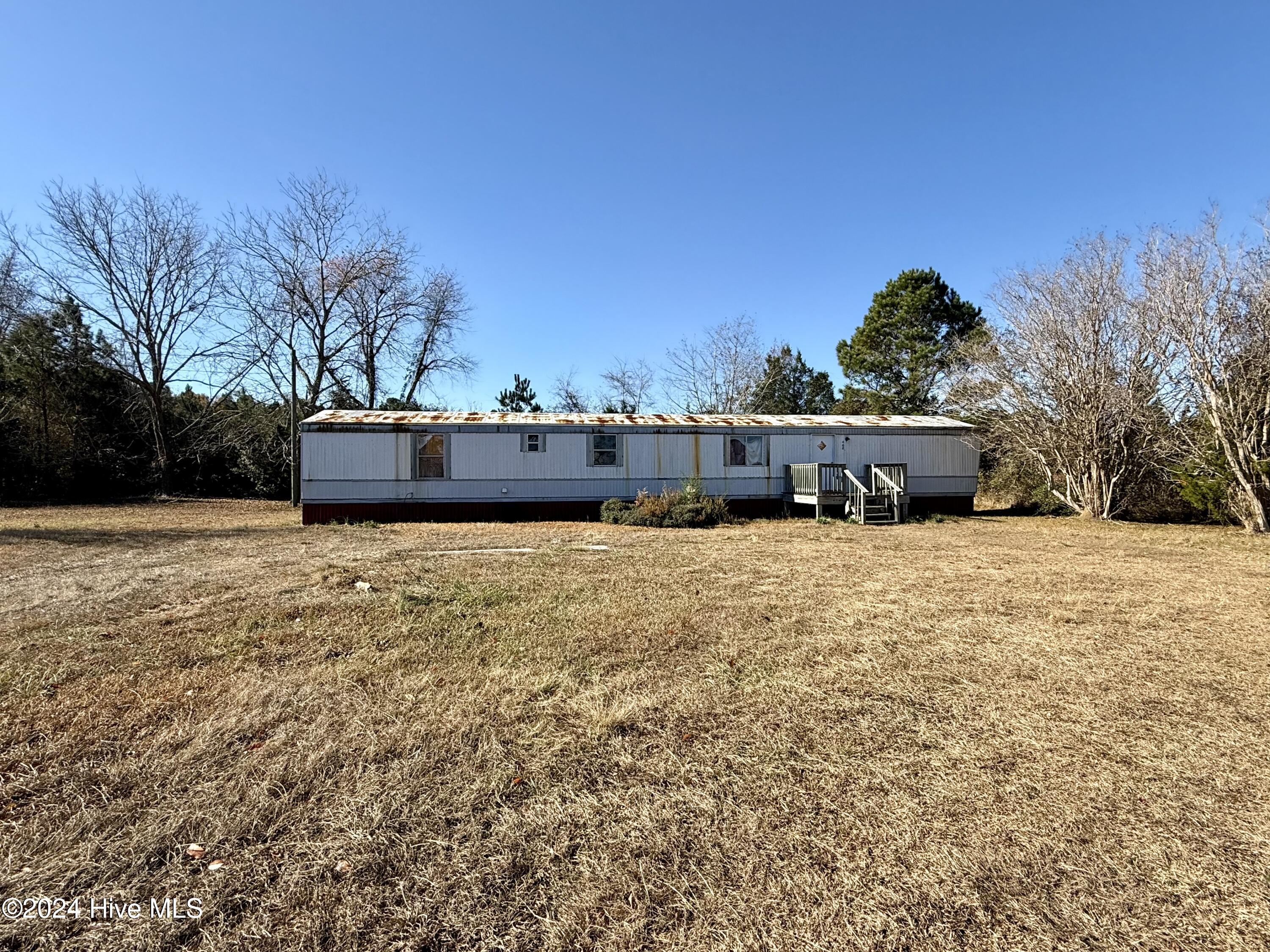 468 West Willis Landing Road Hubert, NC 28539 - Photo 3 of 22 IMG_0082