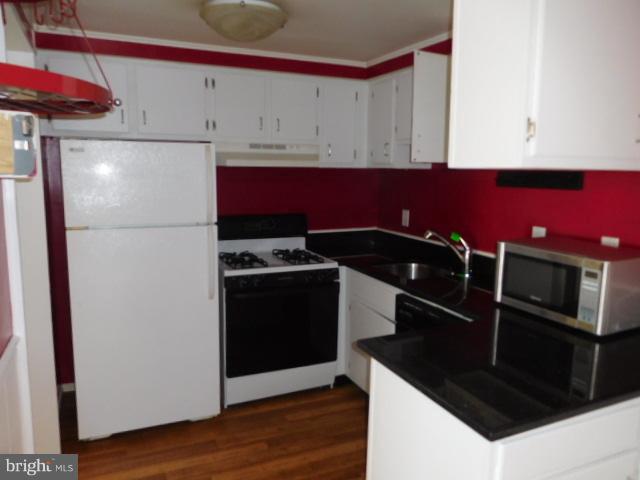 2574 Riva Road, Unit 20A Annapolis, MD 21401 - Photo 2 of 6 Kitchen