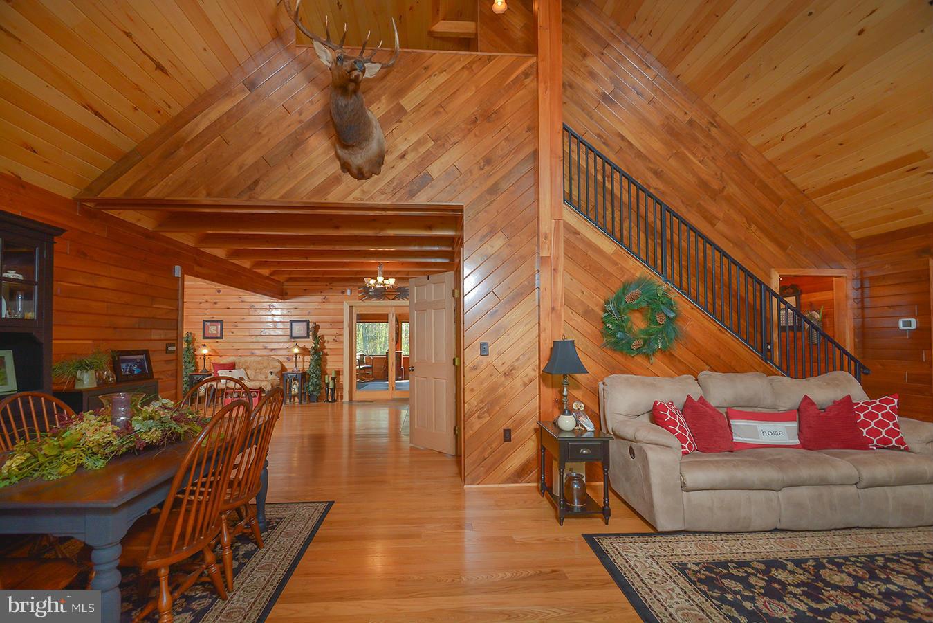 1655 Mayhew Inn Road Oakland, MD 21550 - Photo 12 of 30 Great Room